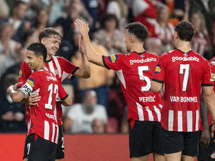 FC Twente
vs
PSV – Noticias y Probables Alineaciones